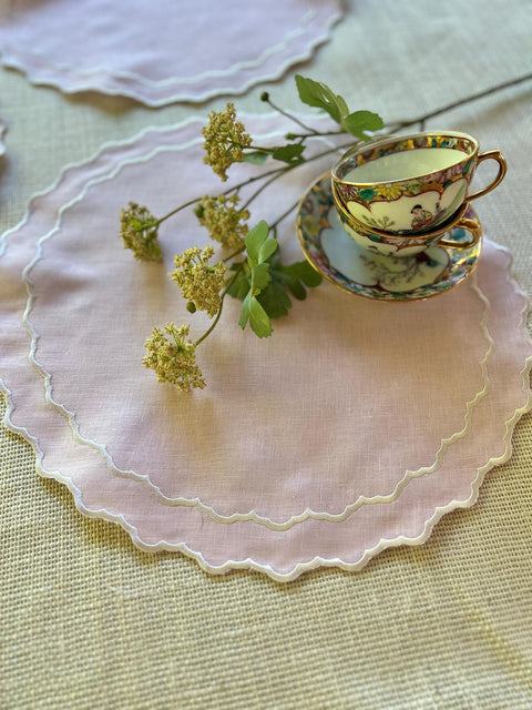 Pink Linen Double Scalloped Placemats - Set of 4